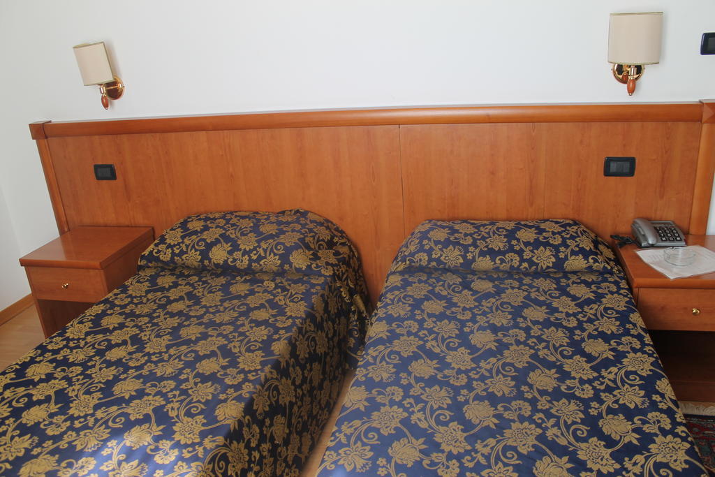 Albergo Vittoria Ovada Quarto foto
